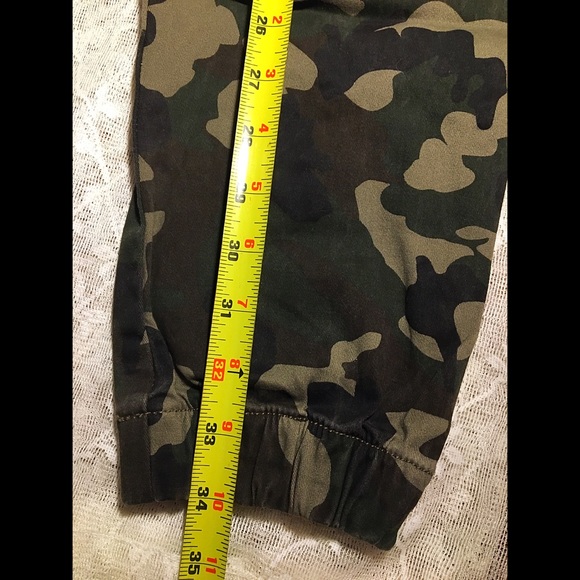 Women’s Camo Pants - Picture 12 of 15
